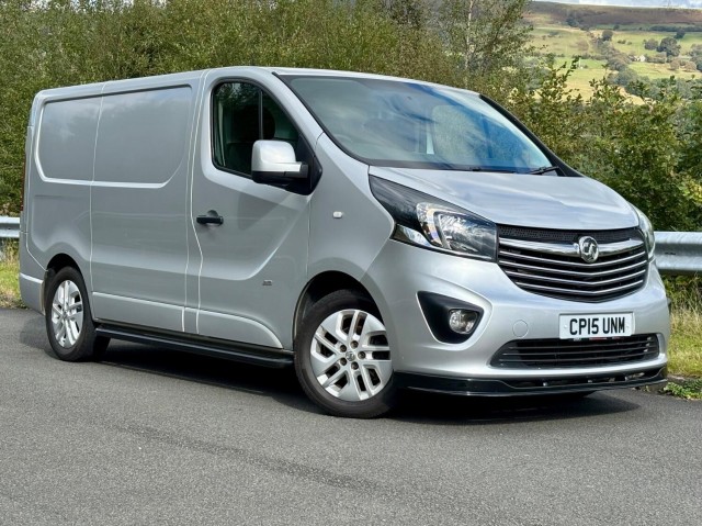 VAUXHALL VIVARO