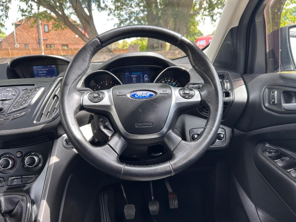 FORD KUGA