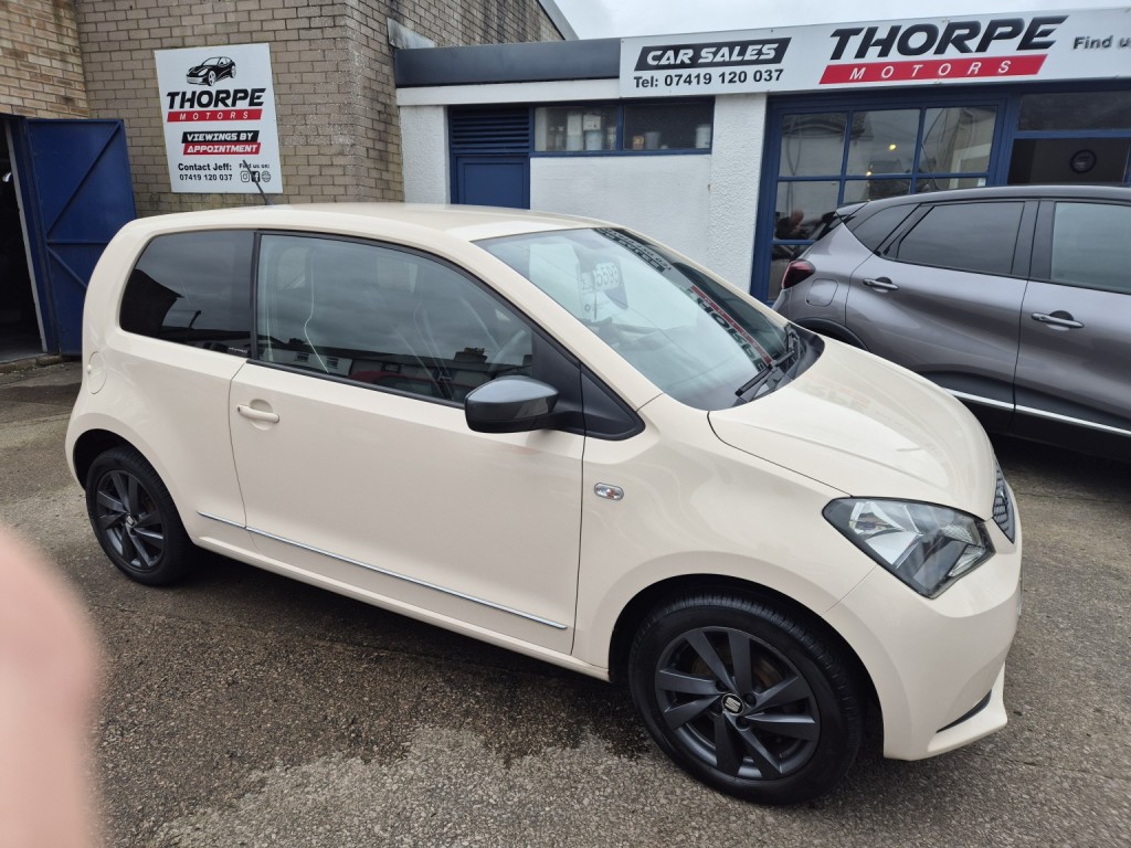 SEAT MII 1.0 12v by MANGO