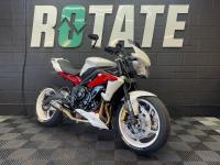 TRIUMPH STREET TRIPLE 675