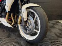 TRIUMPH STREET TRIPLE 675