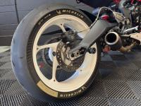 TRIUMPH STREET TRIPLE 675