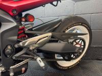 TRIUMPH STREET TRIPLE 675