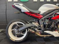 TRIUMPH STREET TRIPLE 675