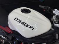 TRIUMPH STREET TRIPLE 675