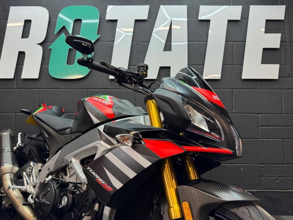 APRILIA Tuono 1100 V4