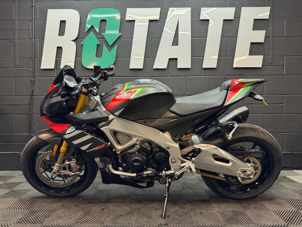 APRILIA Tuono 1100 V4