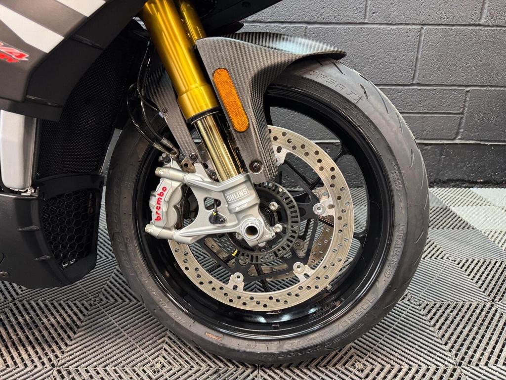 APRILIA Tuono 1100 V4