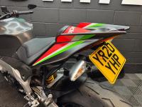 APRILIA Tuono 1100 V4