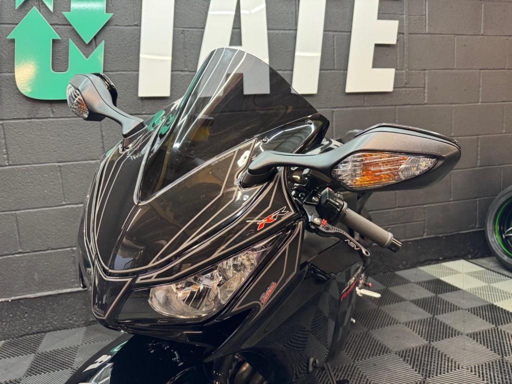 HONDA CBR1000RR Fireblade