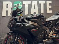 HONDA CBR1000RR Fireblade