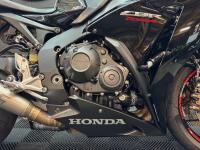 HONDA CBR1000RR Fireblade