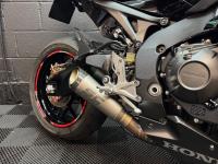 HONDA CBR1000RR Fireblade