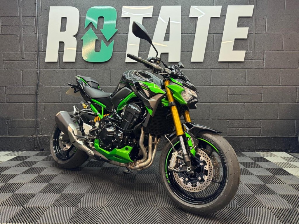 KAWASAKI Z900