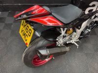 APRILIA RSV4