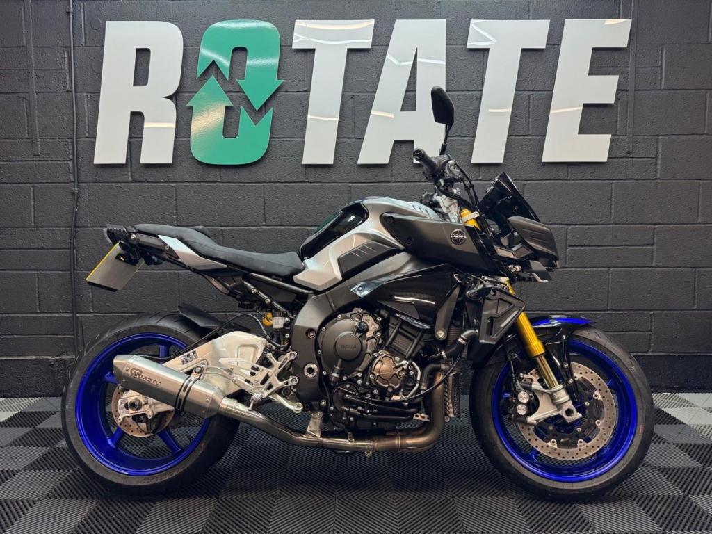YAMAHA MT-10
