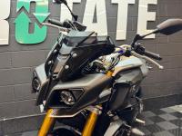 YAMAHA MT-10