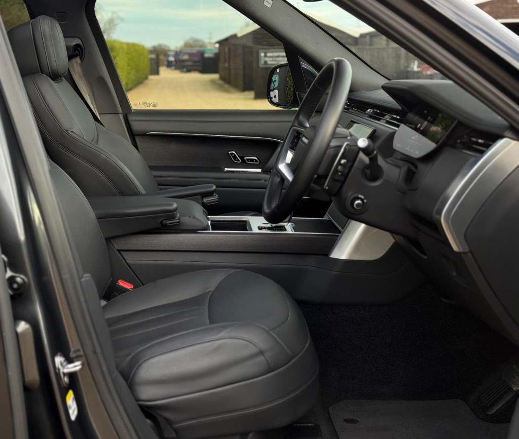 LAND ROVER RANGE ROVER