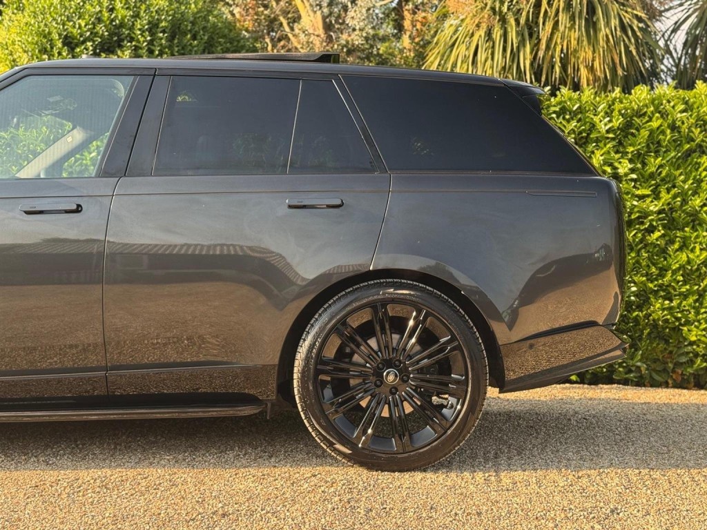 LAND ROVER RANGE ROVER