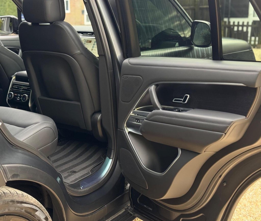 LAND ROVER RANGE ROVER