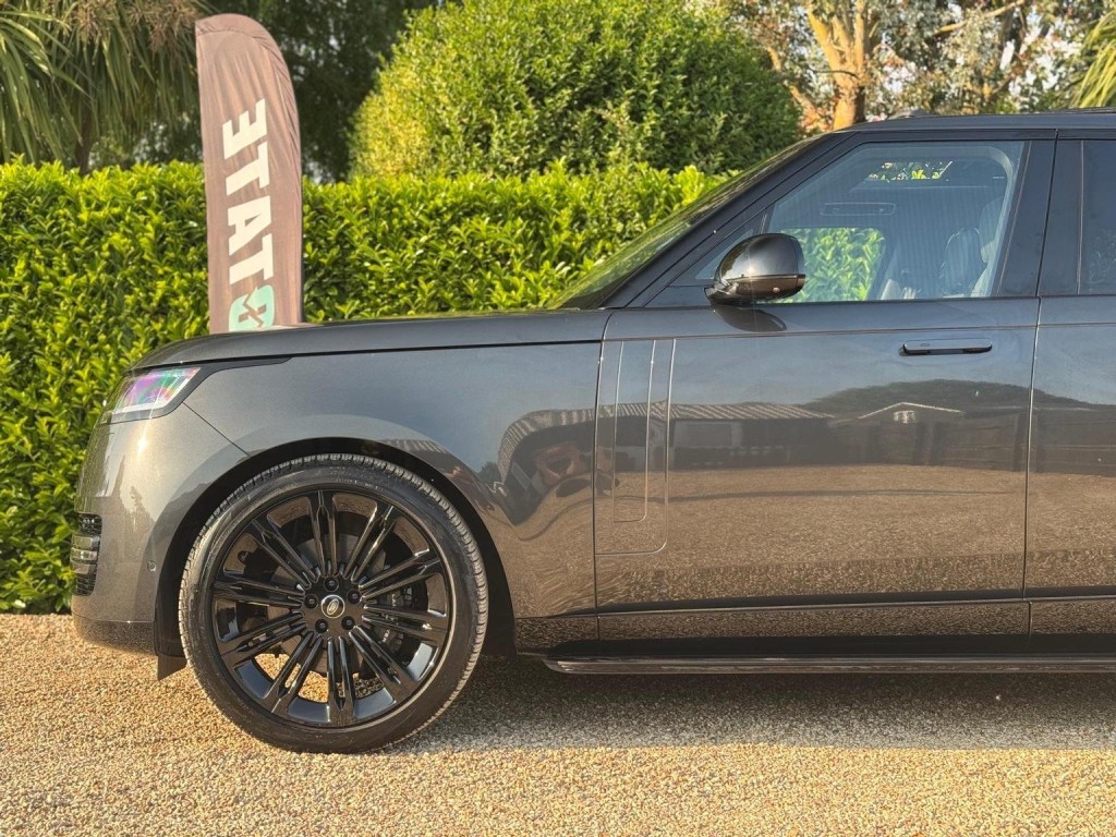 LAND ROVER RANGE ROVER