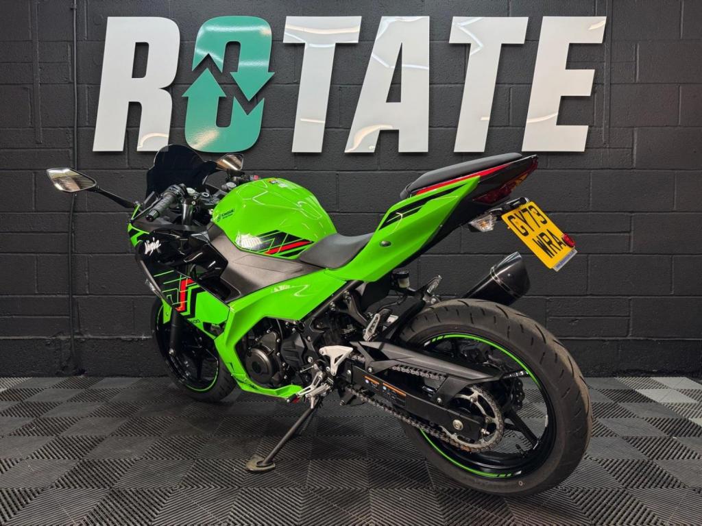 KAWASAKI Ninja 400