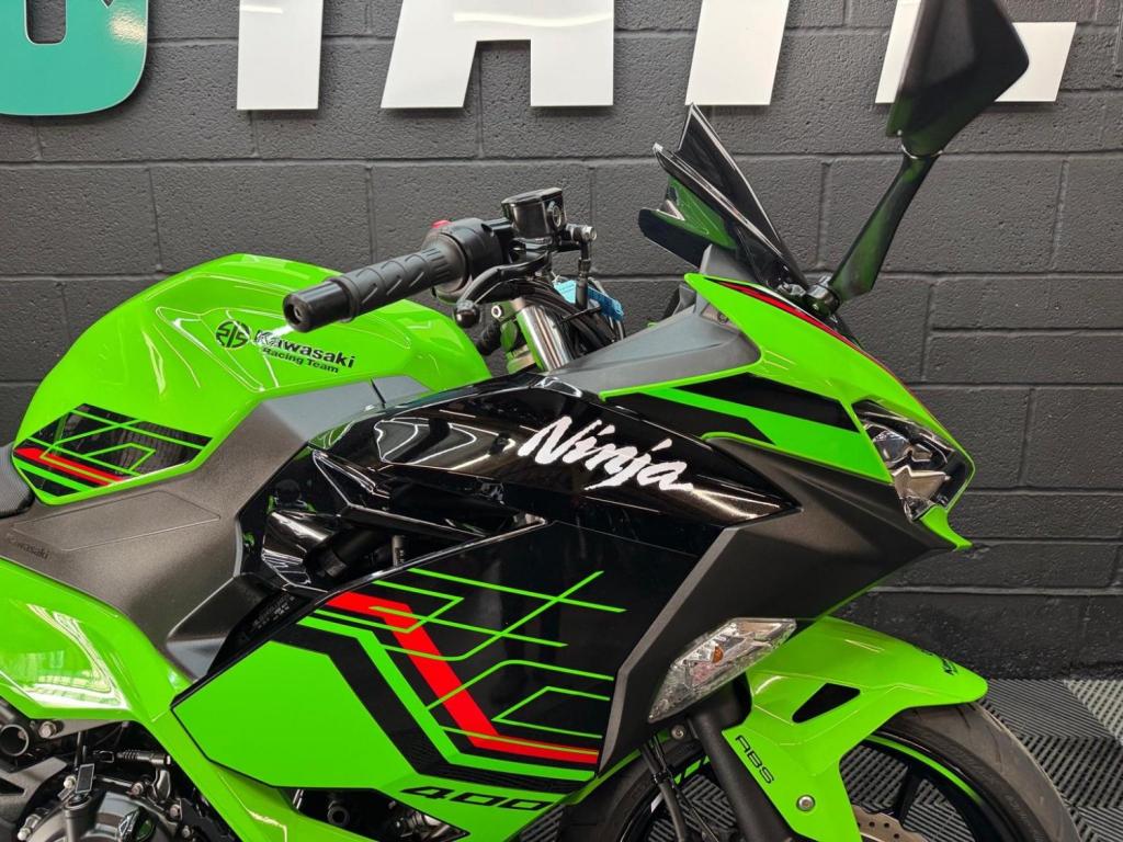 KAWASAKI Ninja 400