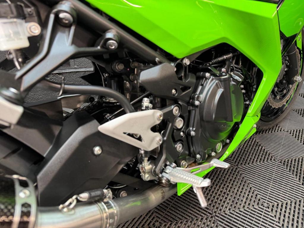 KAWASAKI Ninja 400
