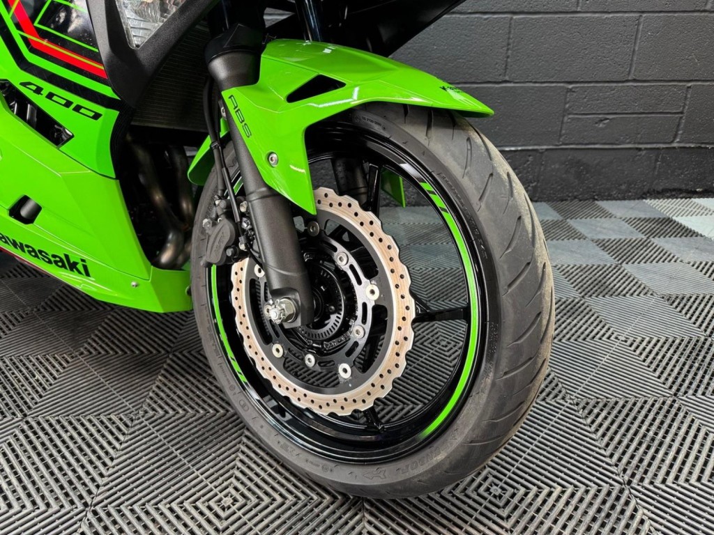 KAWASAKI Ninja 400