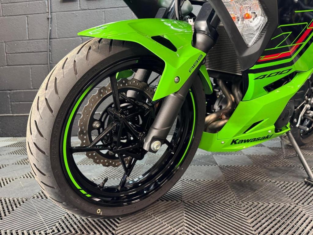 KAWASAKI Ninja 400