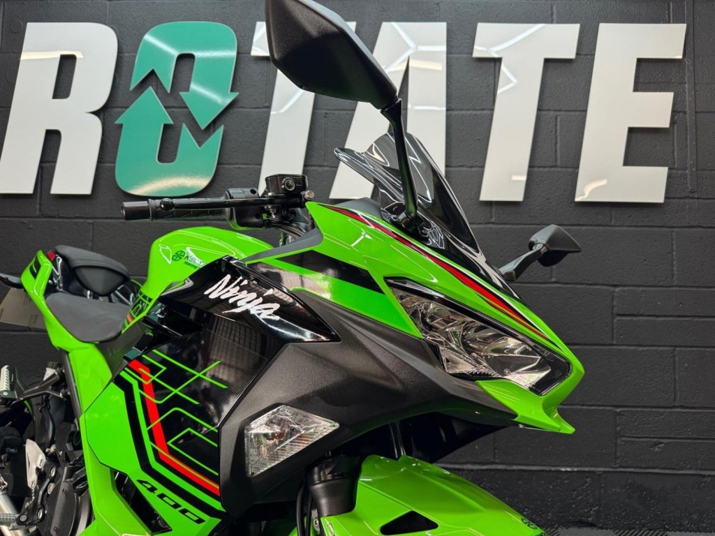 KAWASAKI Ninja 400