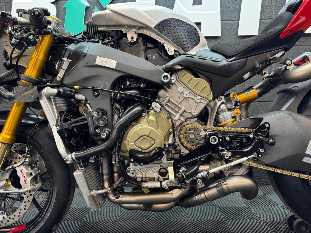 DUCATI PANIGALE V4R