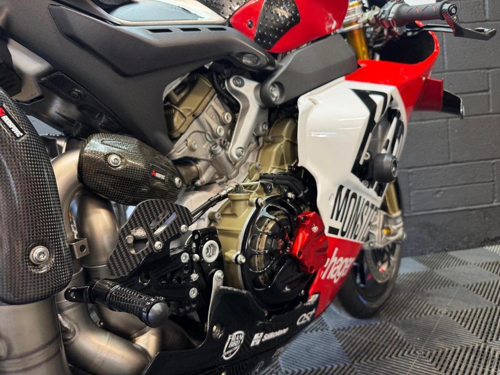 DUCATI PANIGALE V4R