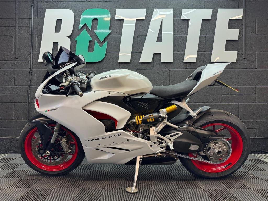 DUCATI PANIGALE V2