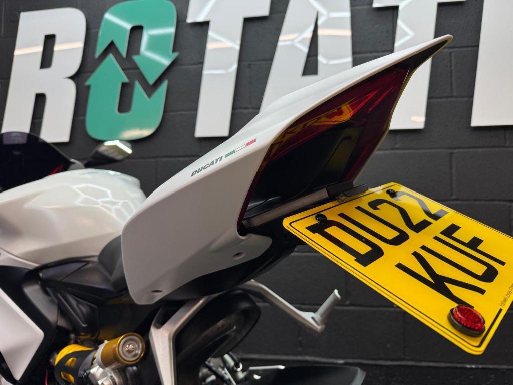 DUCATI PANIGALE V2