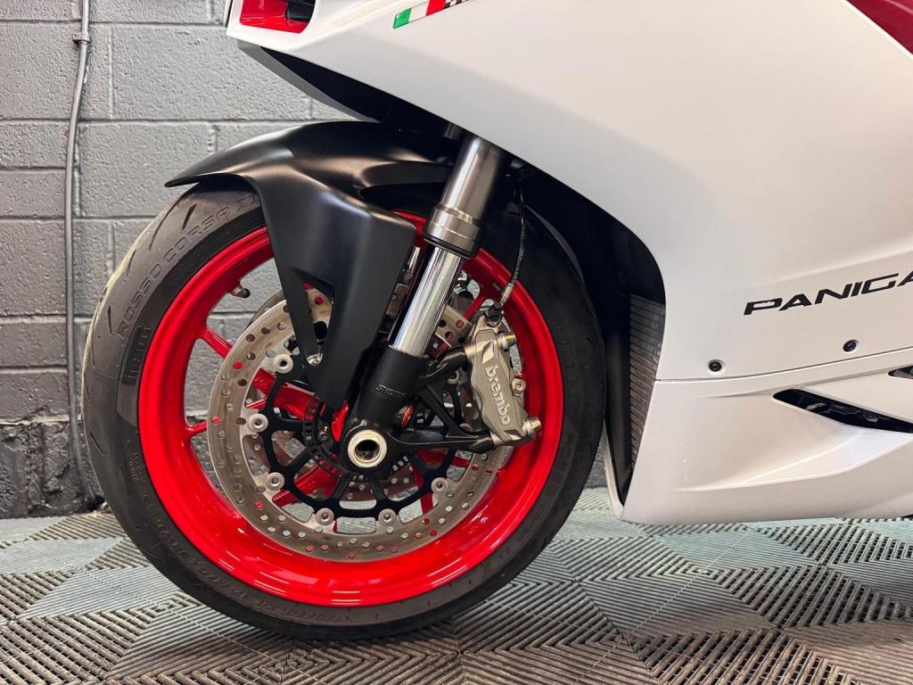 DUCATI PANIGALE V2