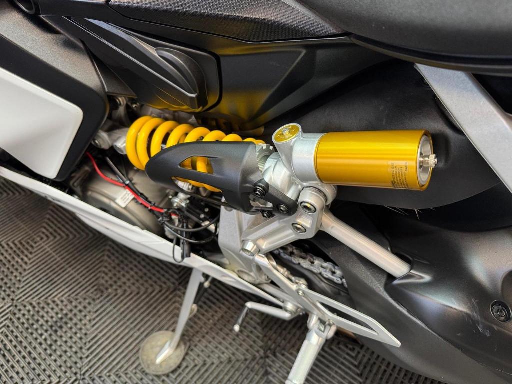 DUCATI PANIGALE V2