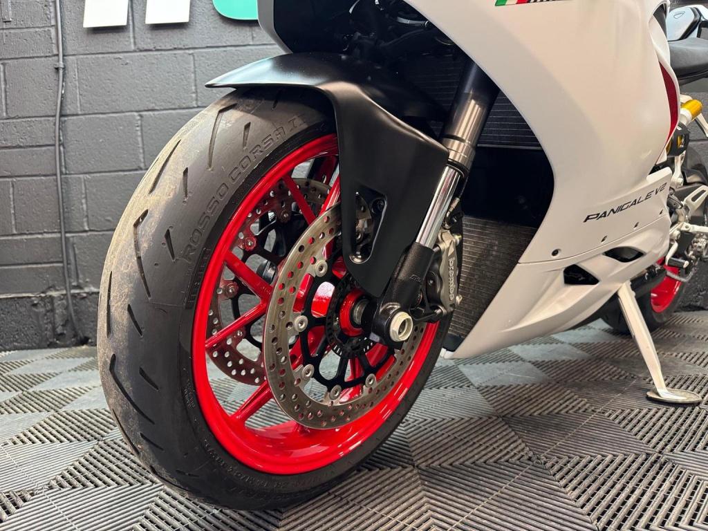 DUCATI PANIGALE V2
