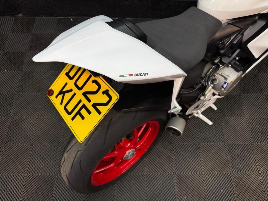DUCATI PANIGALE V2