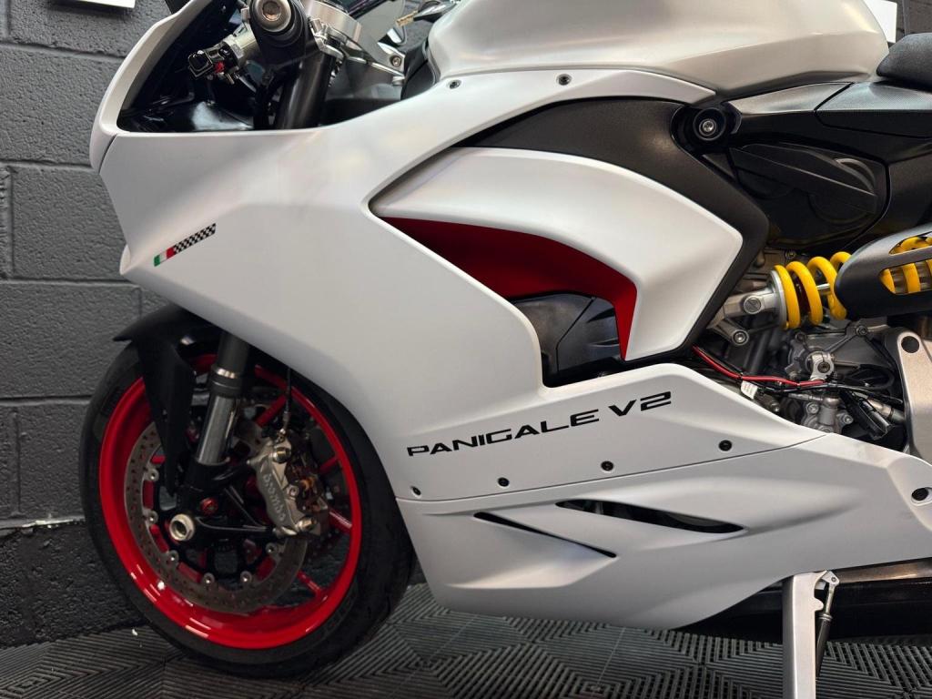 DUCATI PANIGALE V2