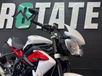 TRIUMPH STREET TRIPLE 675