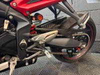 TRIUMPH STREET TRIPLE 675