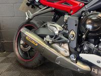 TRIUMPH STREET TRIPLE 675