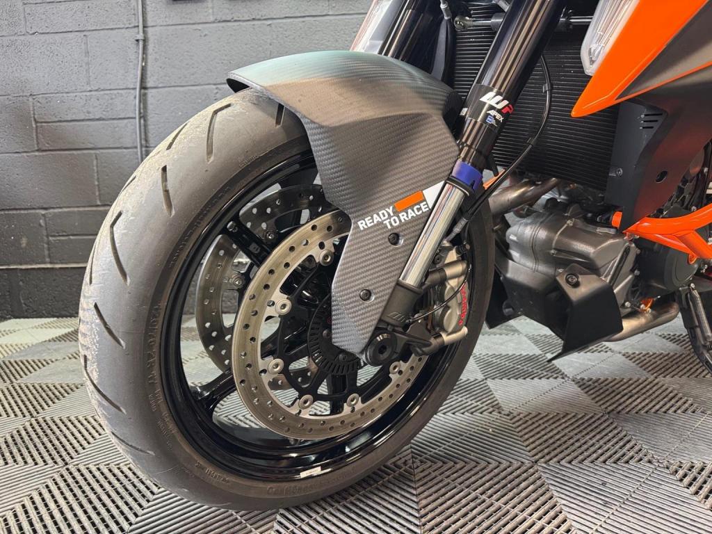 KTM 1290 SUPER DUKE GT