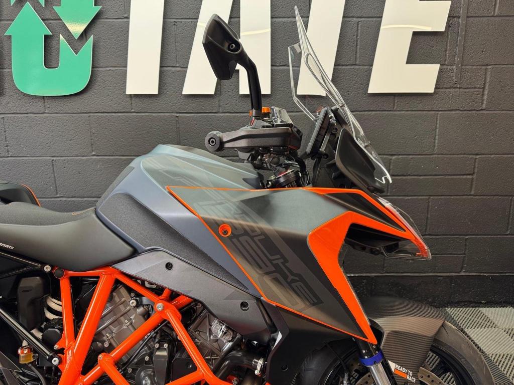 KTM 1290 SUPER DUKE GT