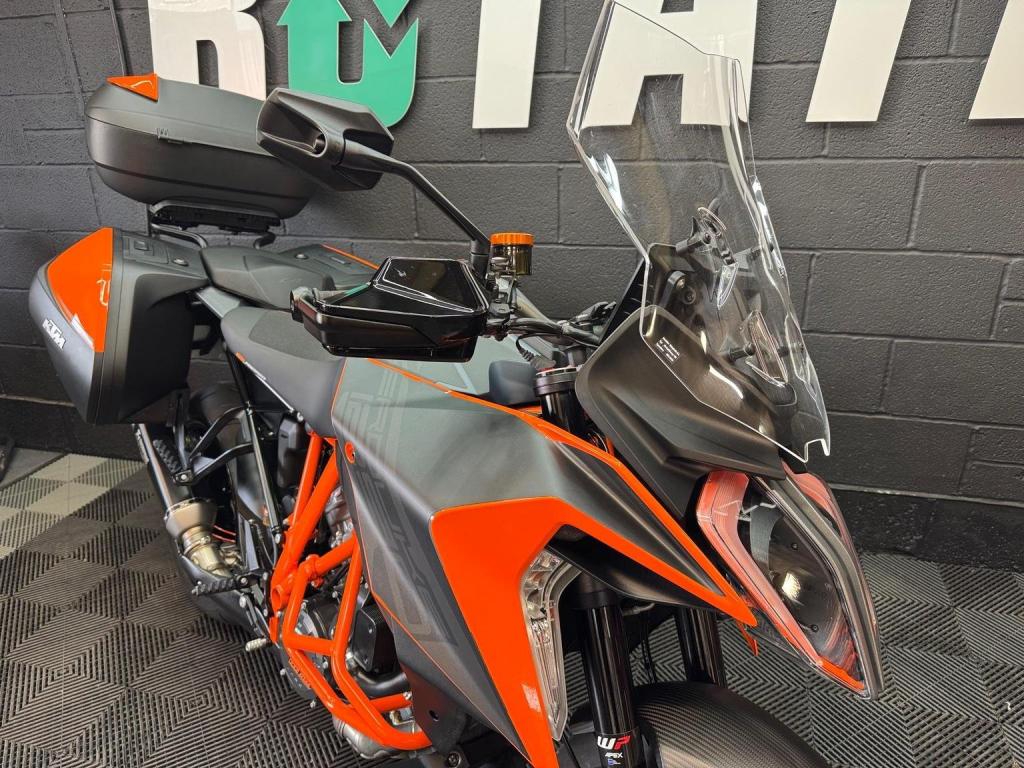 KTM 1290 SUPER DUKE GT