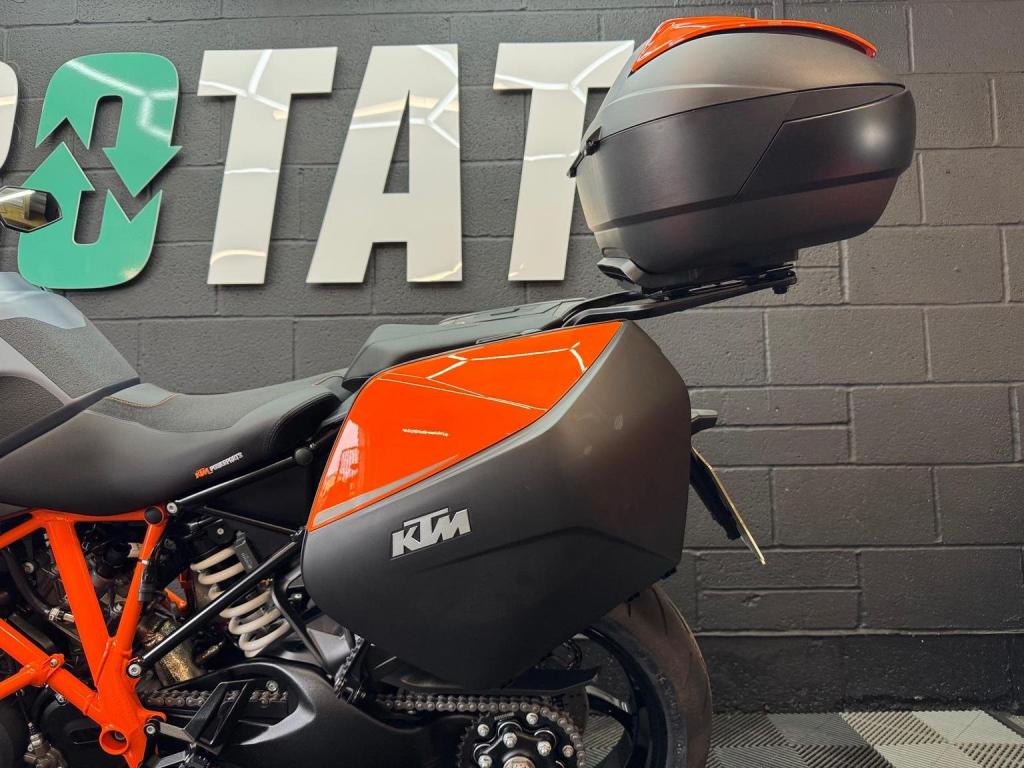 KTM 1290 SUPER DUKE GT