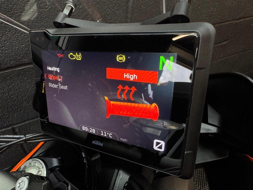 KTM 1290 SUPER DUKE GT