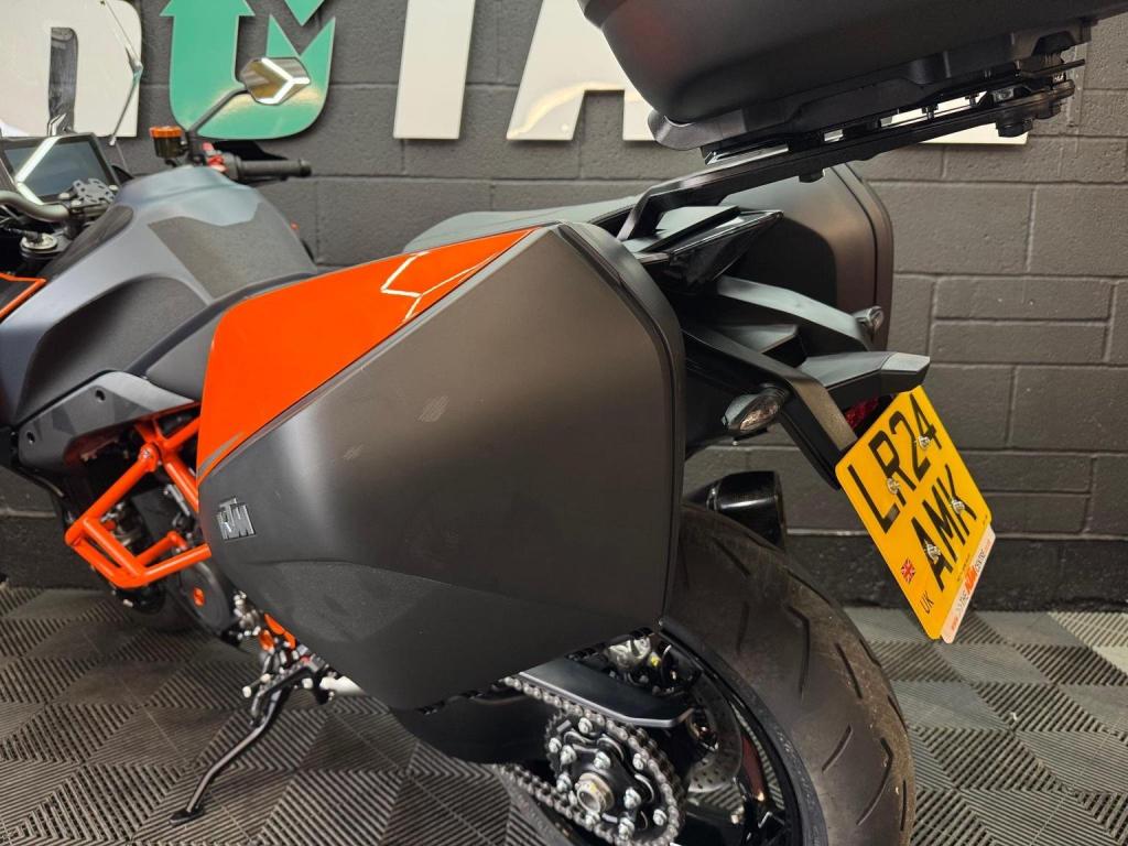 KTM 1290 SUPER DUKE GT