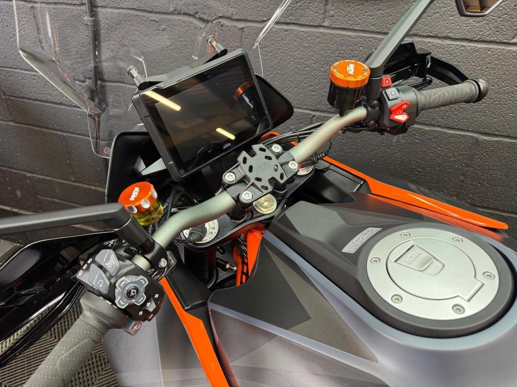 KTM 1290 SUPER DUKE GT